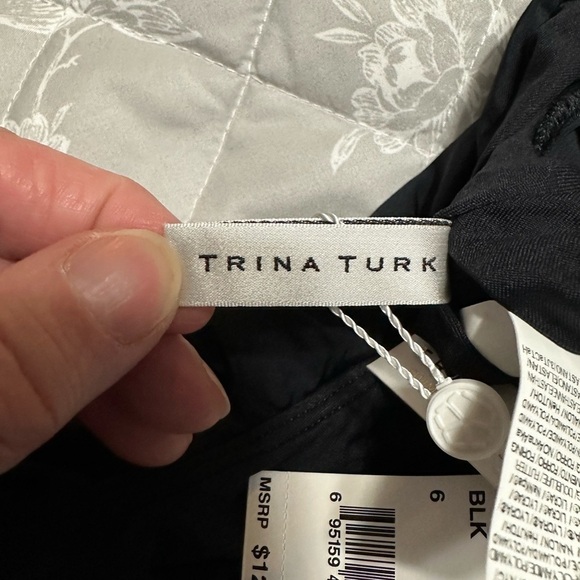 TRINA TURK Black Standard Monaco Ruffle One Piece Swimsuit, Size 6 (v) - Picture 5 of 9